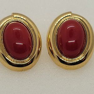 Earrings Vintage Gold/Red oval Clip-on E_OT0018.